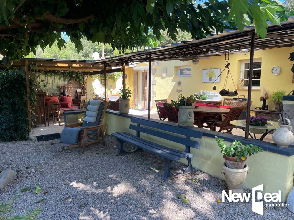 Jolie villa provençale 84 m2 habitables au calme, sur une parcelle de 4 600m2 à Besse-sur-Issole (83), avec piscine