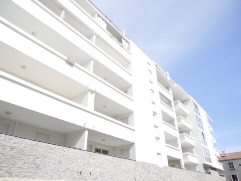   T3 avec balcon et parking � MARSEILLE Appartement - 3 pi�ce(s) - 53 m�