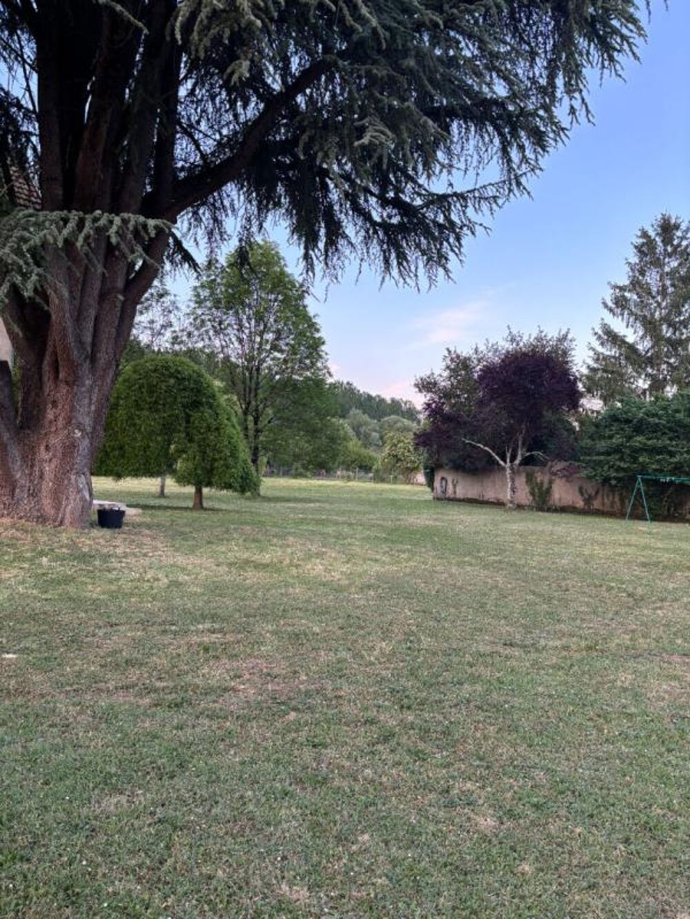Vente Maison Jarnac Maison 6 pièce(s) + dépendances + parc boisé 1 ha + source potable Jarnac