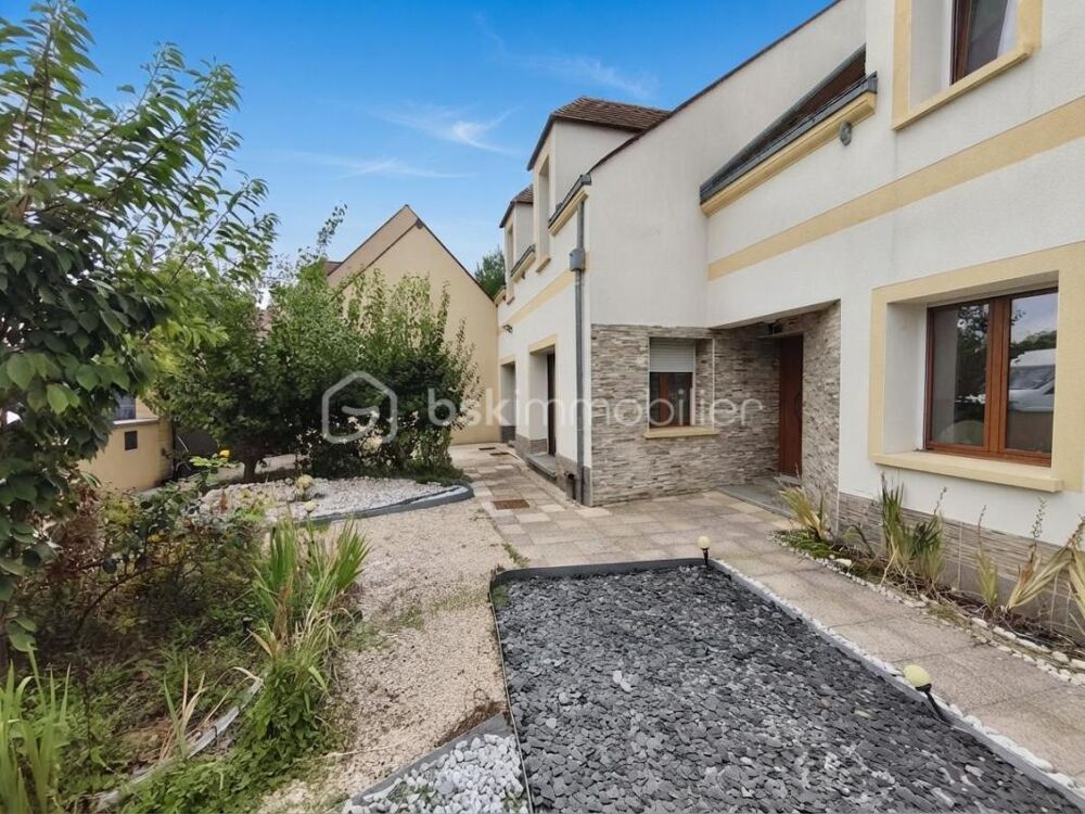Vente Maison Pavillon de 2013, 6 chambres sur sous sol total Meaux