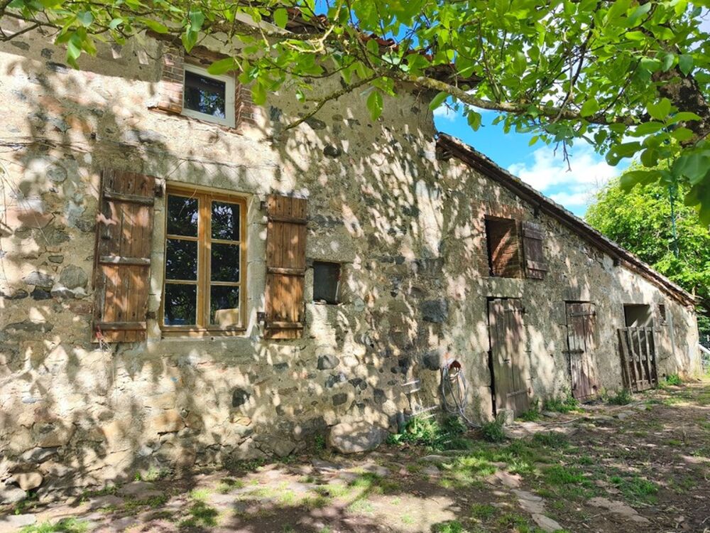 Maison en pierre 145m2 avec jardin (5000 m2) LESTERPS 118 000€ FAI