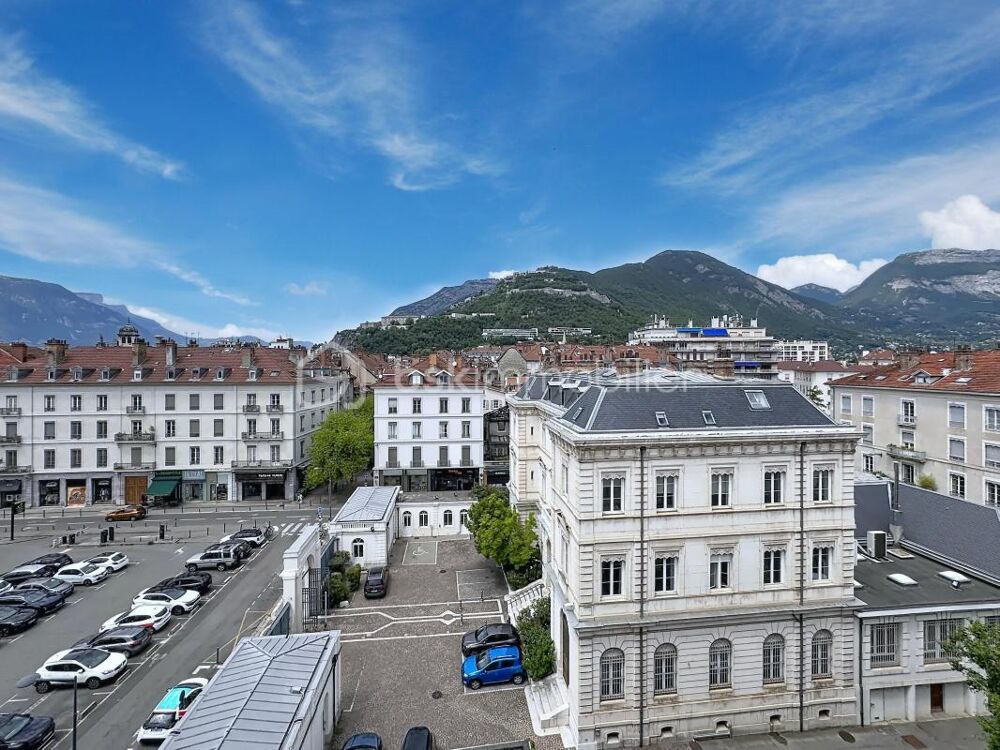 Vente Duplex/Triplex Appartement T5 de caractère – 135 m² Carrez / 150 m² utiles – Dernier étage avec ascenseur Grenoble