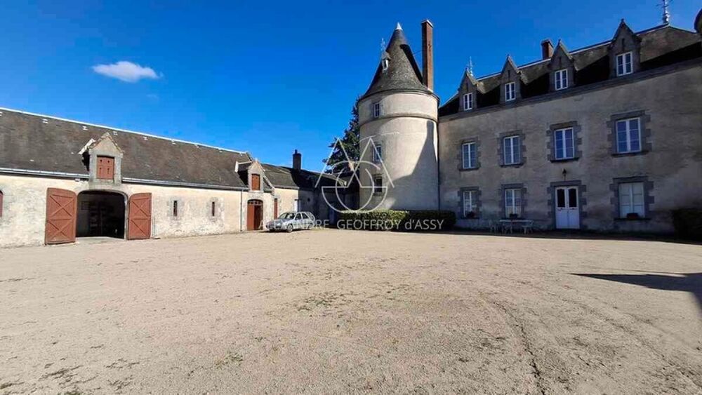Exceptionnel château XV-XVI et XIXe avec son hameau et ses 108 hectares avec possibilité dacheter 200ha attenants supplémentair