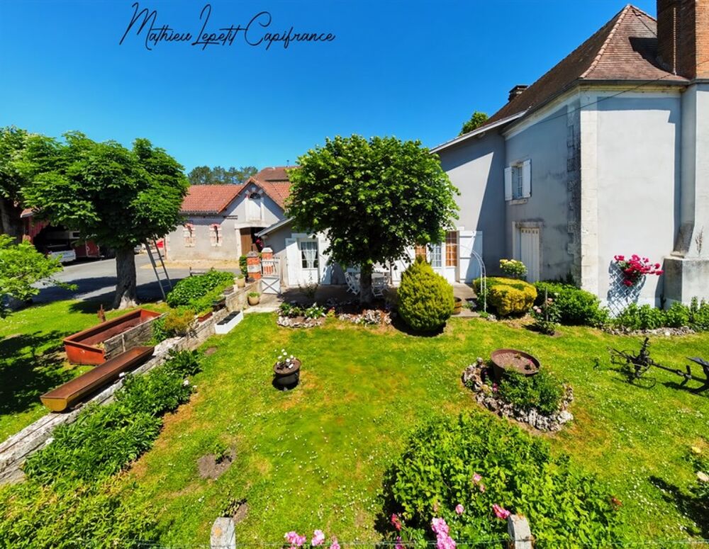 Maison à vendre 11 pièces SAINT PIERRE DE CHIGNAC (24) 280 M² habitables