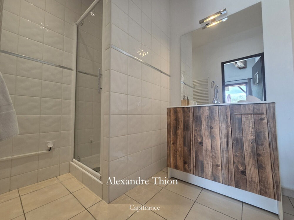 à vendre  Propriété/château Pérouges (01800)