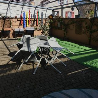  Immeuble à vendre 10 pièces 348 m²