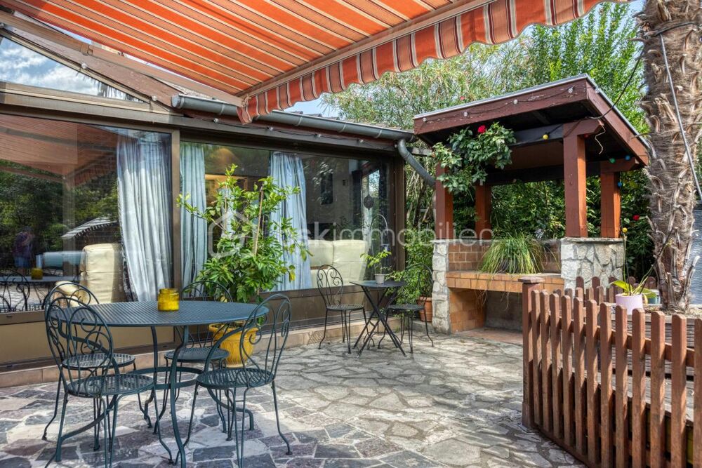 Vente Propriété/Château Échirolles 38130 – Maison de plain-pied 179 m² - 2 logements - Piscine - Sous-sol 170 m² Echirolles