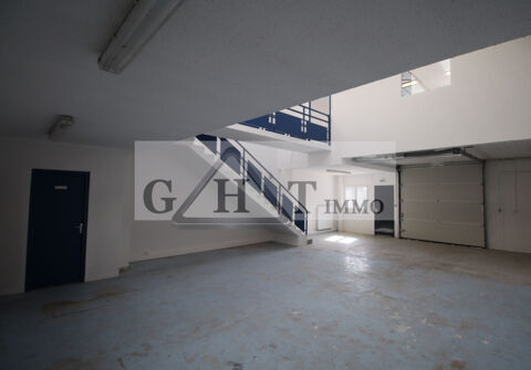 Entrepôt de 125 m² à louer à Moissy Cramayel 1350 77550 Moissy cramayel