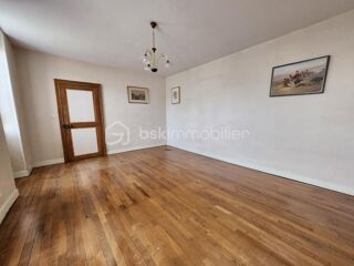  Maison  vendre 9 pices 260 m