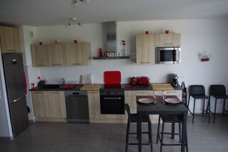  Appartement à louer 3 pièces 65 m²