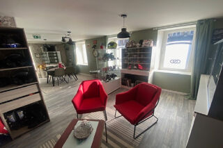  Immeuble à vendre 9 pièces 217 m²