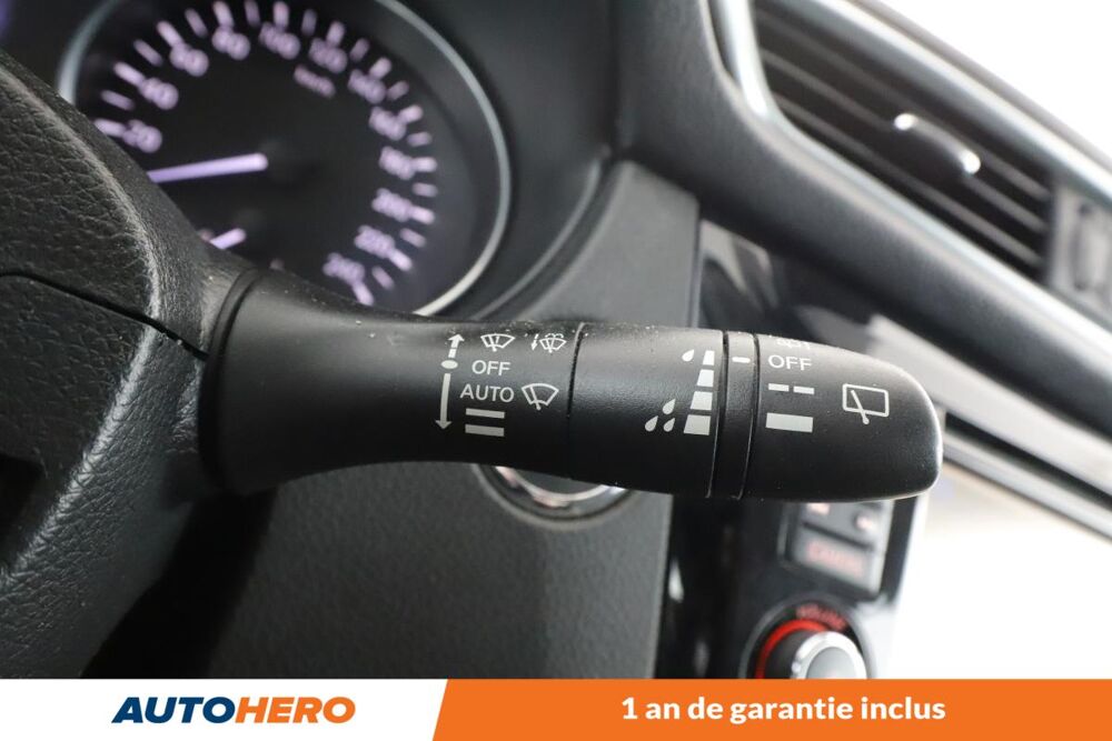 Qashqai 1.2 DIG-T N-Connecta 115 ch 2018 occasion 92130 Issy-les-Moulineaux