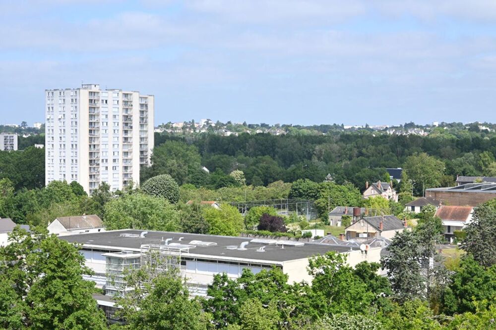A VENDRE APPARTEMENT TYPE 4 PRIX EXCEPTIONNEL 70180 EURO A SAINT PIERE DES CORPS