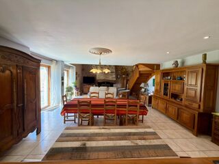  Propriété/château à vendre 9 pièces 185 m²