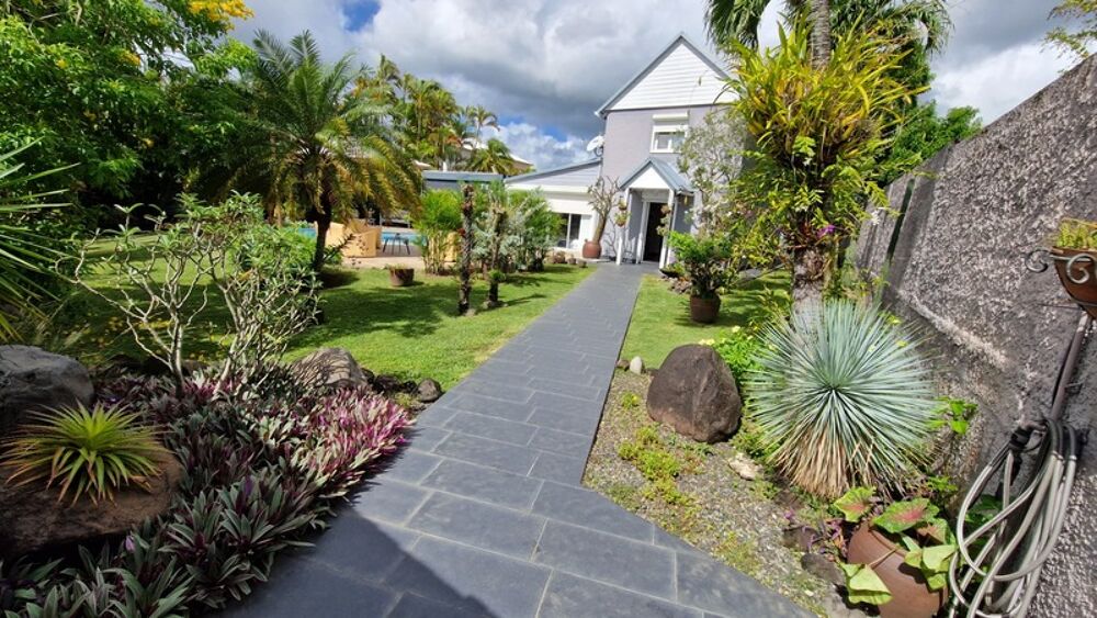 Vente Villa Magnifique villa de standing avec piscine sur 760 m² de terrain Baie mahault