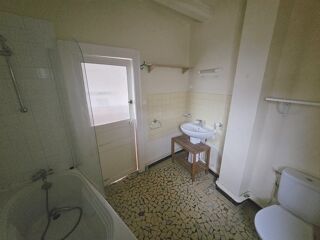  Appartement à louer 3 pièces 78 m²