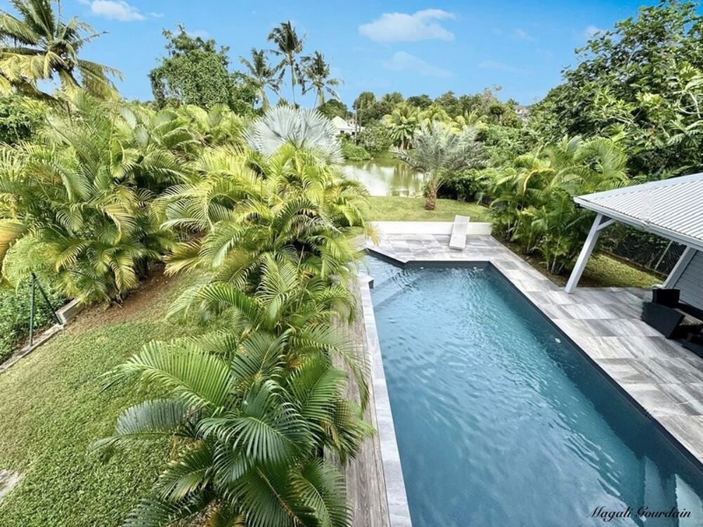 � vendre  Maison Sainte-Anne (97180)