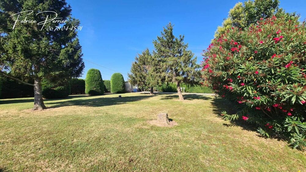 Maison 259 m2 , Dépendance 74 m², Abri 70m², Piscine, Terrain 3000m²