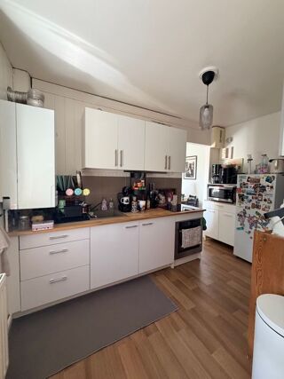  Appartement à louer 3 pièces 64 m²