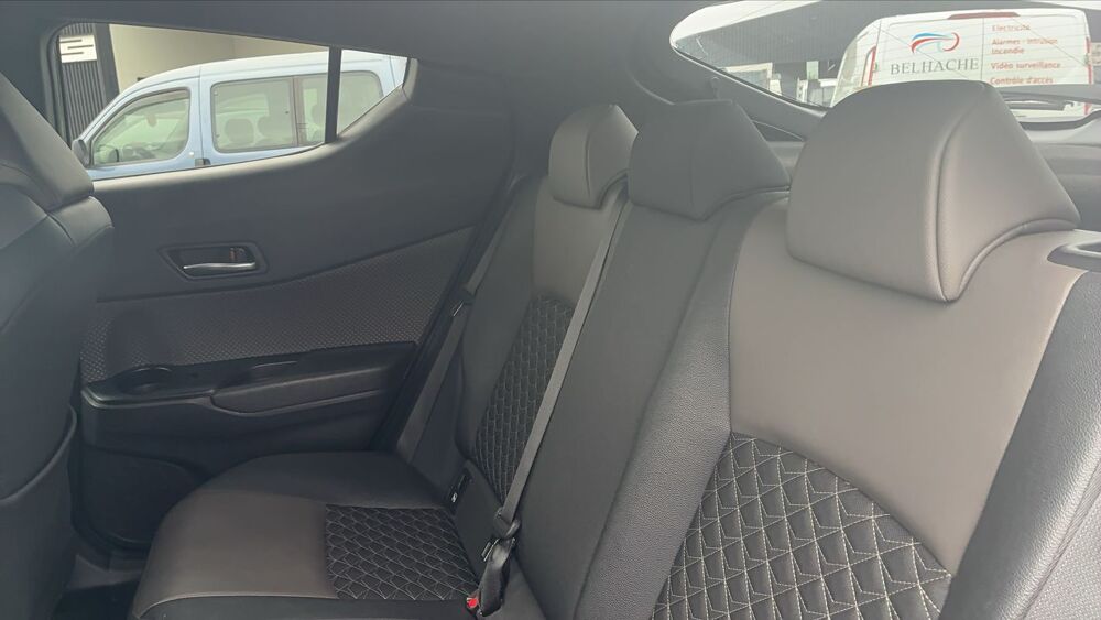 C-HR 1.8 VVT-i 122 Hybrid CVT Distinctive 2021 occasion 76230 Isneauville