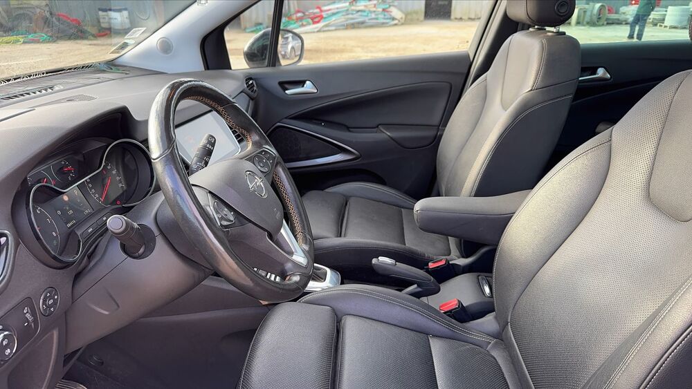 Crossland X 1.2 Turbo 110 EAT6 Ultimate 2018 occasion 29600 Morlaix