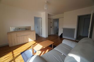  Appartement à louer 4 pièces 63 m²