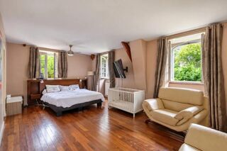  Propriété/château à vendre 10 pièces 320 m²