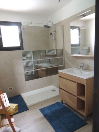  Appartement à louer 3 pièces 55 m²