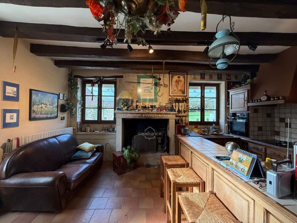 Vente Propriété/Château VIAGER OCCUPÉ – Maison de caractère avec piscine + dépendances – Grand jardin – LÉSIGNY (86) Lesigny