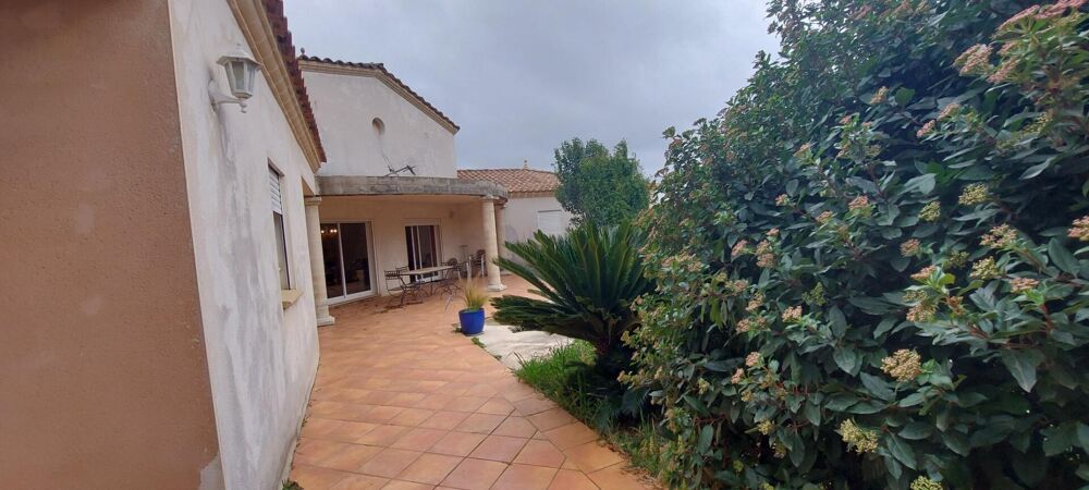 Vente Maison GARD. 30. GENERAC. Belle maison de 184 m2 de plain-pied sur terrain arboré de 1264 m² avec piscine Generac