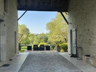  Propri�t�/ch�teau � vendre 15 + pi�ces 885 m�