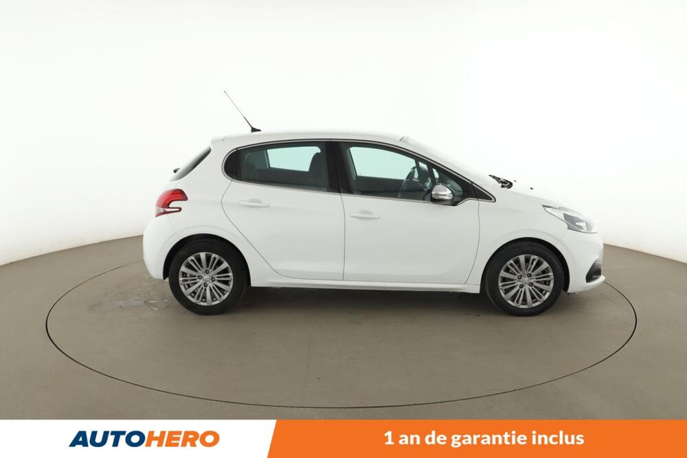 208 1.2 PureTech Allure 5P 110 ch 2017 occasion 92130 Issy-les-Moulineaux