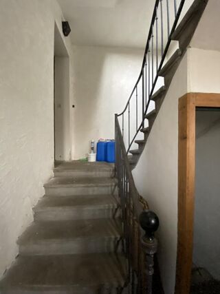  Immeuble � vendre 151 m�