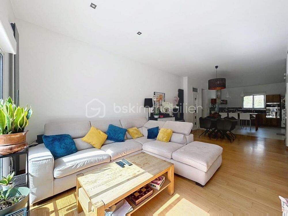 Vente Maison Maison familiale avec jardin et garage Roissy en france