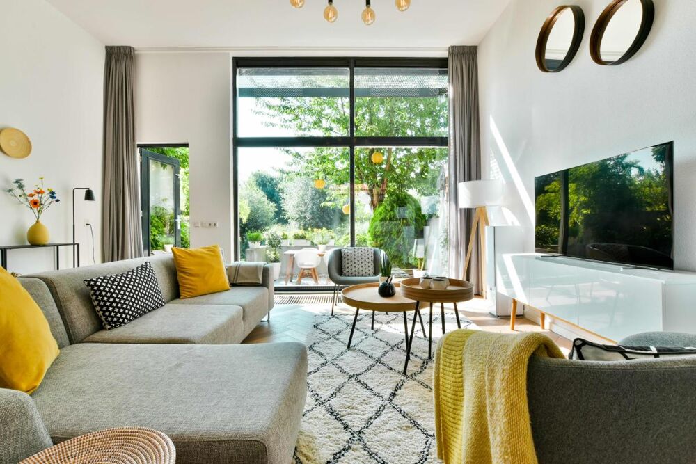 **4 pièces avec terrasse + jardin + 2 parkings et 2 caves idéalement situé**