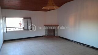  Maison à vendre 15 + pièces 800 m²