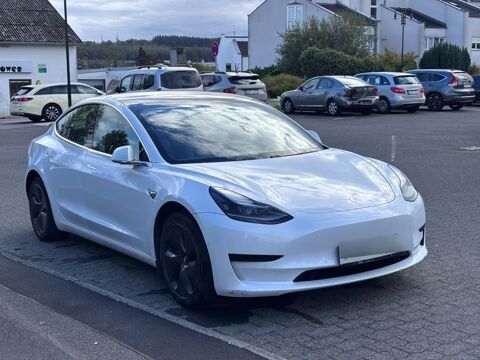 Model 3 Standard Range RWD – Berline &eacute;lectrique 2020 occasion 33000 Bordeaux