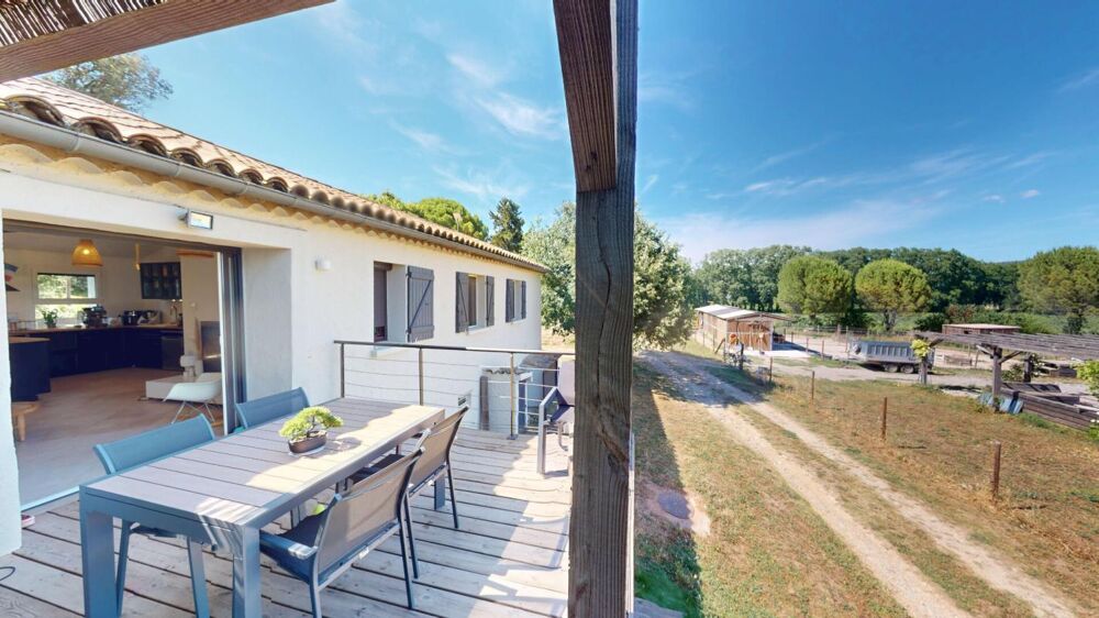 Vente Villa La MOTTE (83920) Magnanerie de caractère ; Élégance, nature et passion équestre La motte