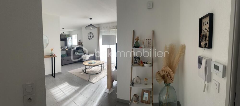 Appartement T3  1er étage  Résidence sécurisée avec balcon