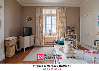  Maison à vendre 15 + pièces 326 m²