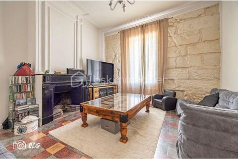   Demeure de caract�re 240 m� r�nov�e � Lansargues centre Propri�t�/ch�teau - 7 pi�ce(s) - 240 m�