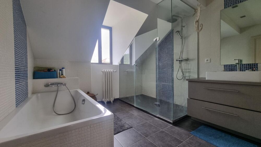 � vendre  Maison Veyrier-du-Lac (74290)