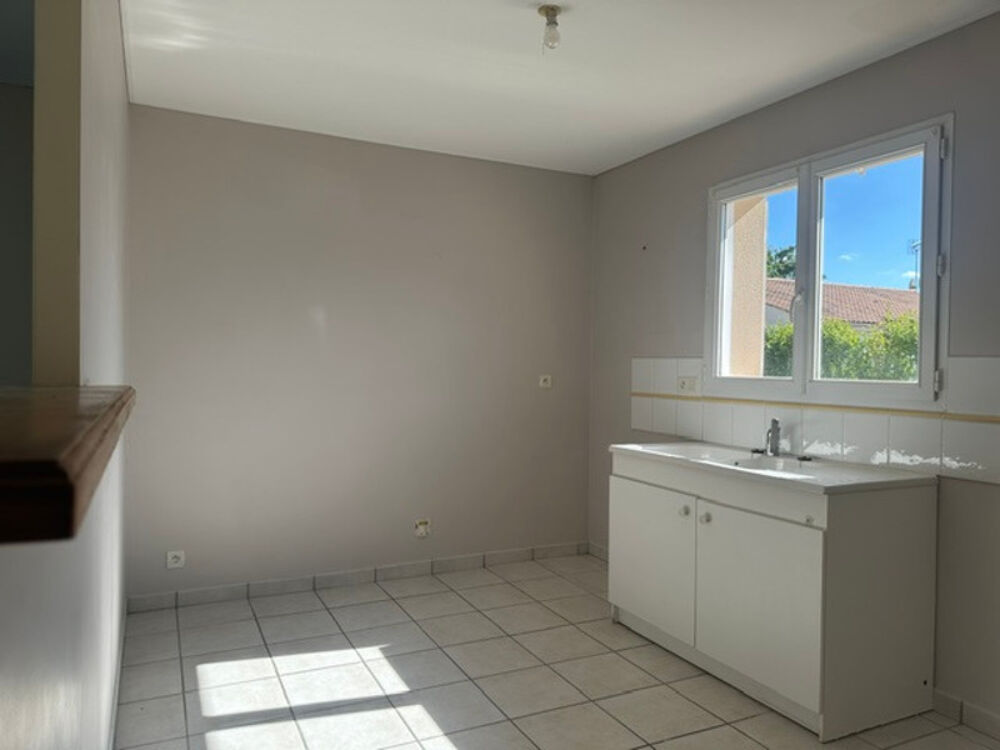Aubigny-Les Clouzeaux, maison trois chambres dans une impasse, env. 506 m² de jardin
