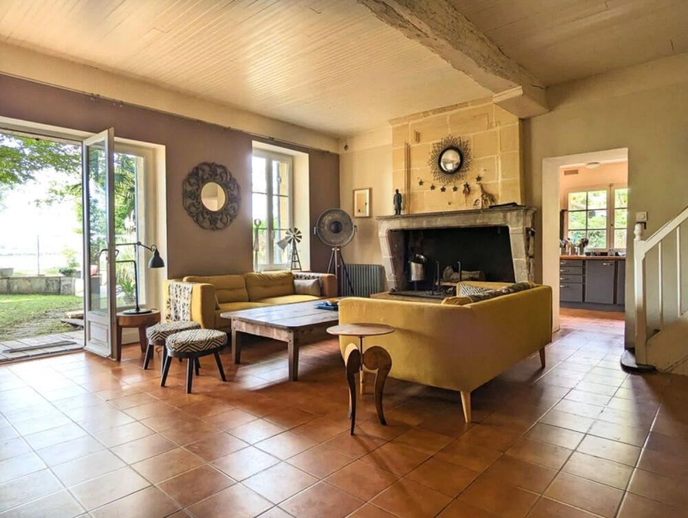 Maison 6 pièces 160 m² · à Quinsac · 160 m² · 395 000 €