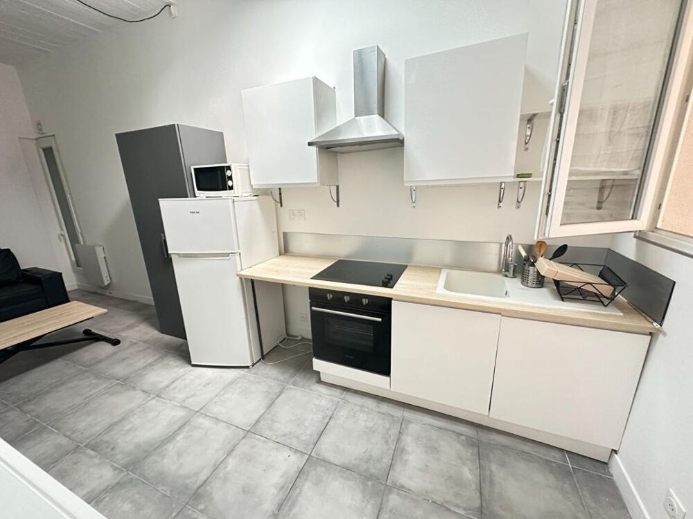 Location Appartement Studio meublé  24 m² à louer - Salon-de-Provence Salon de provence