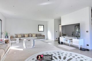  Maison � vendre 9 pi�ces 364 m�