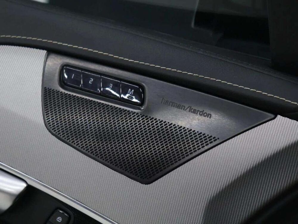 XC90 T8 Recharge • AWD R-Design Attache H&K 7 places 2021 occasion 33600 Pessac