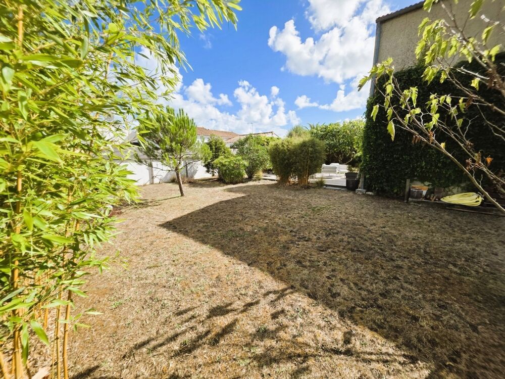 Vente Maison ILE D'OLERON (17), A Vendre Très belle Longère rénovée 194m², édifiée au calme en cœur de village sur terrain 1.047m² Dolus d oleron