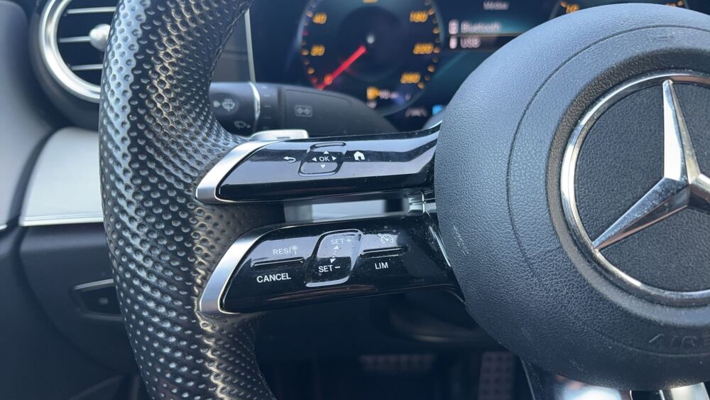 Classe E 300 de 306 EQ Power 9G-Tronic AMG Line - Entretien construct 2022 occasion 06560 Valbonne