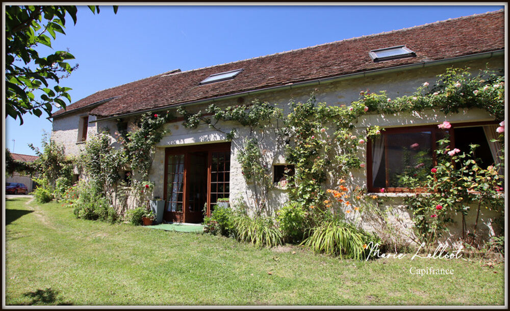 Dpt (45) à vendre, maison 9p, Puiseaux, 178m² env., caves, grange, dépendances, 4 chambres